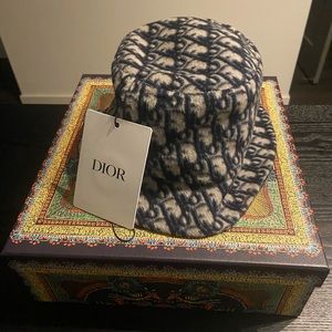Dior bucket hat